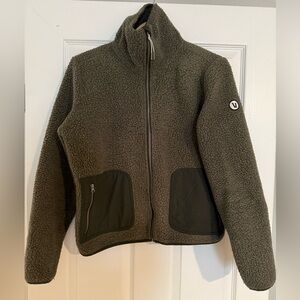 Vuori full zip fleece jacket, size S